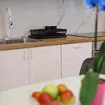 Madi Biograd Na Moru